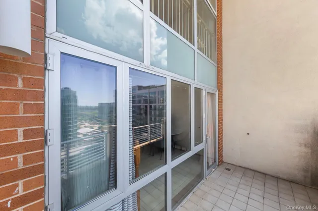 $1,090,000 | 37-20 Prince Street, Unit PHA | Downtown Flushing