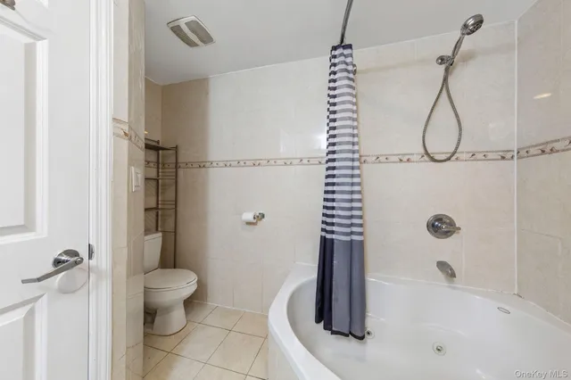 $1,090,000 | 37-20 Prince Street, Unit PHA | Downtown Flushing