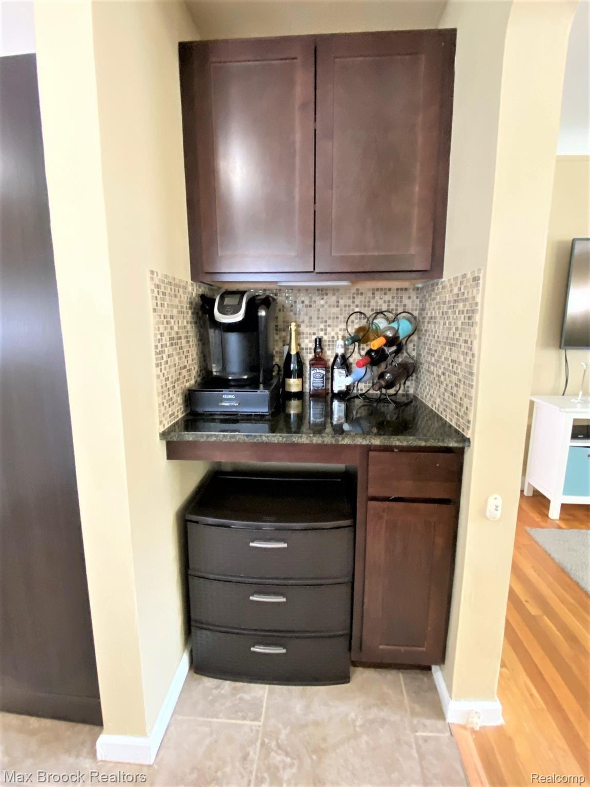 2056 Princeton Road Berkley, MI 48072 - Photo 4 of 27 Perfect space to make your morning coffee or evening beverage!