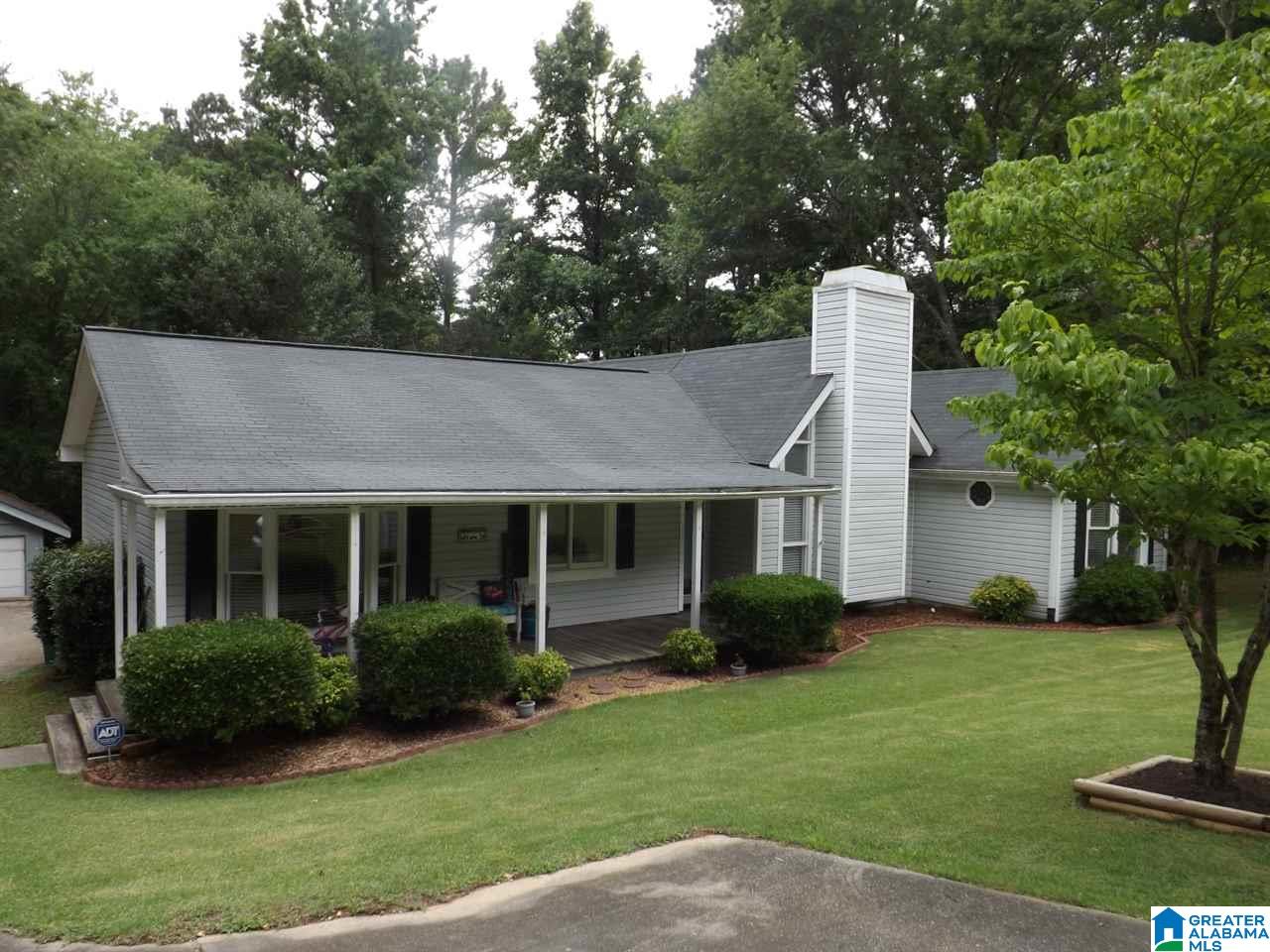 812 Sunshine Avenue Oneonta, AL 35121 - Photo 3 of 47