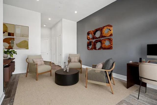 $805,000 | 4122 Belt Line Road, Addison, TX 75001