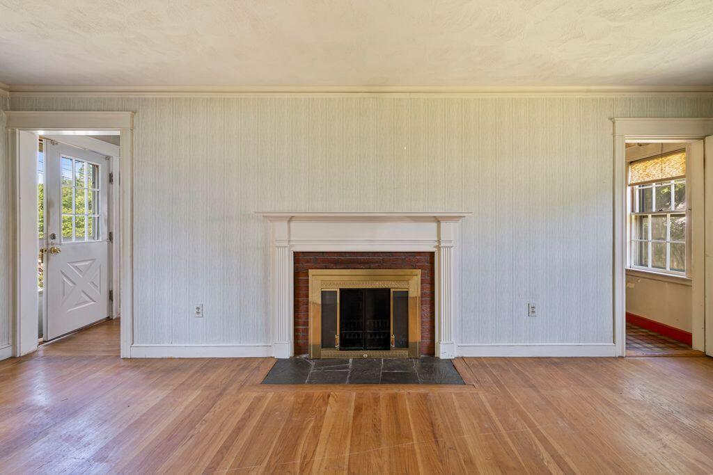 34 Bay View Drive Portland, ME 04103 - Photo 5 of 35 7_DSC05140