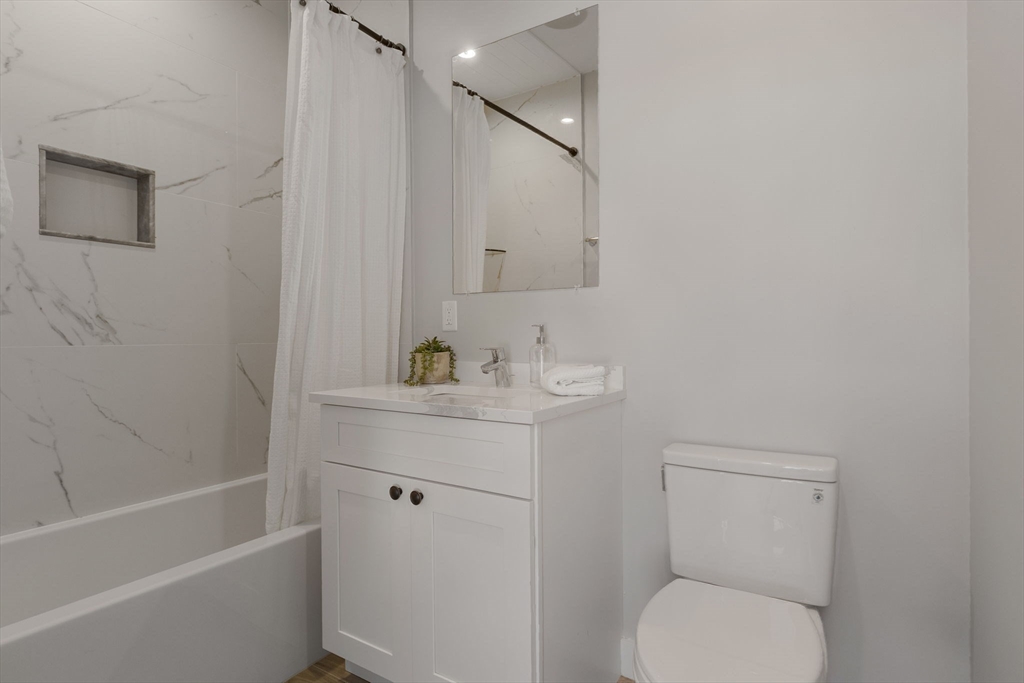 17 Chestnut Avenue, Unit 3 Boston, MA 02130 - Photo 14 of 17