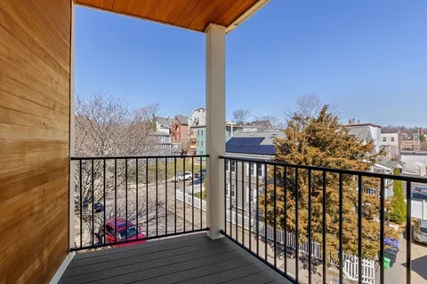 $845,000 | 17 Chestnut Avenue, Unit 3, Boston, MA 02130