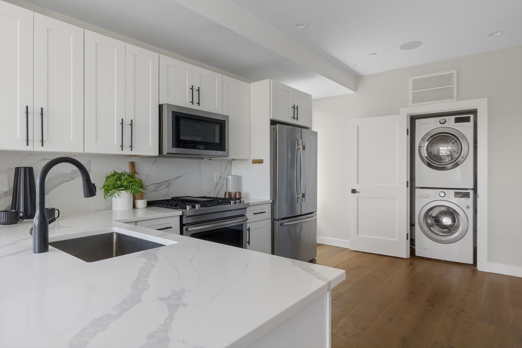 17 Chestnut Avenue, Unit 3 Boston, MA 02130 - Photo 9 of 17