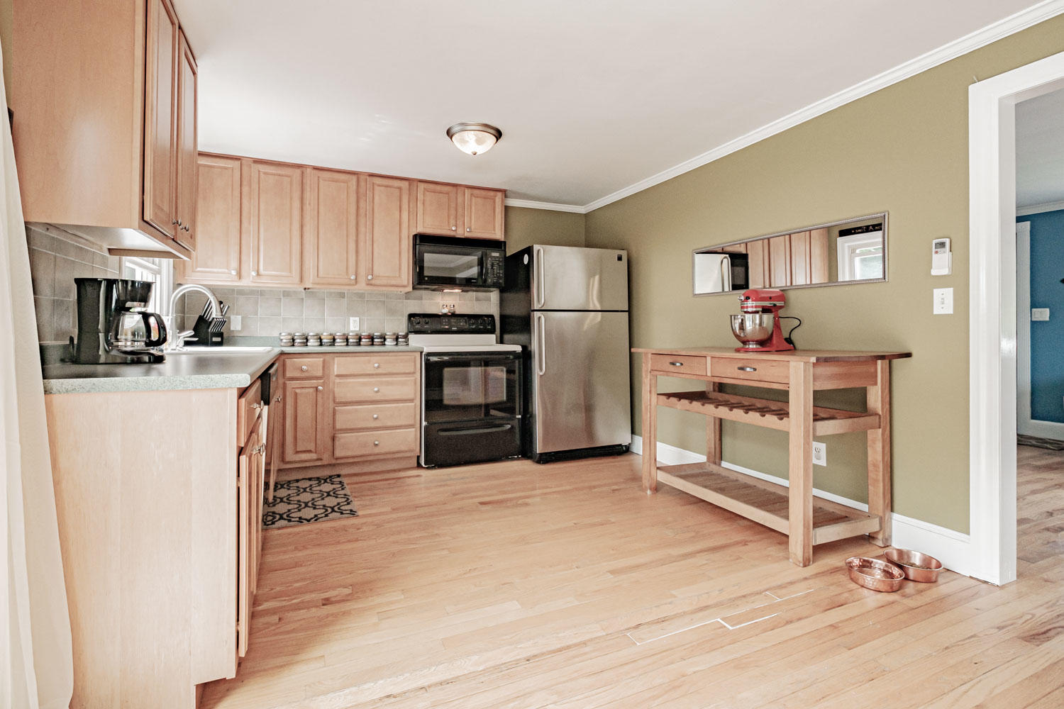354 Ray Street Portland, ME 04103 - Photo 10 of 27 20200609gp-62017