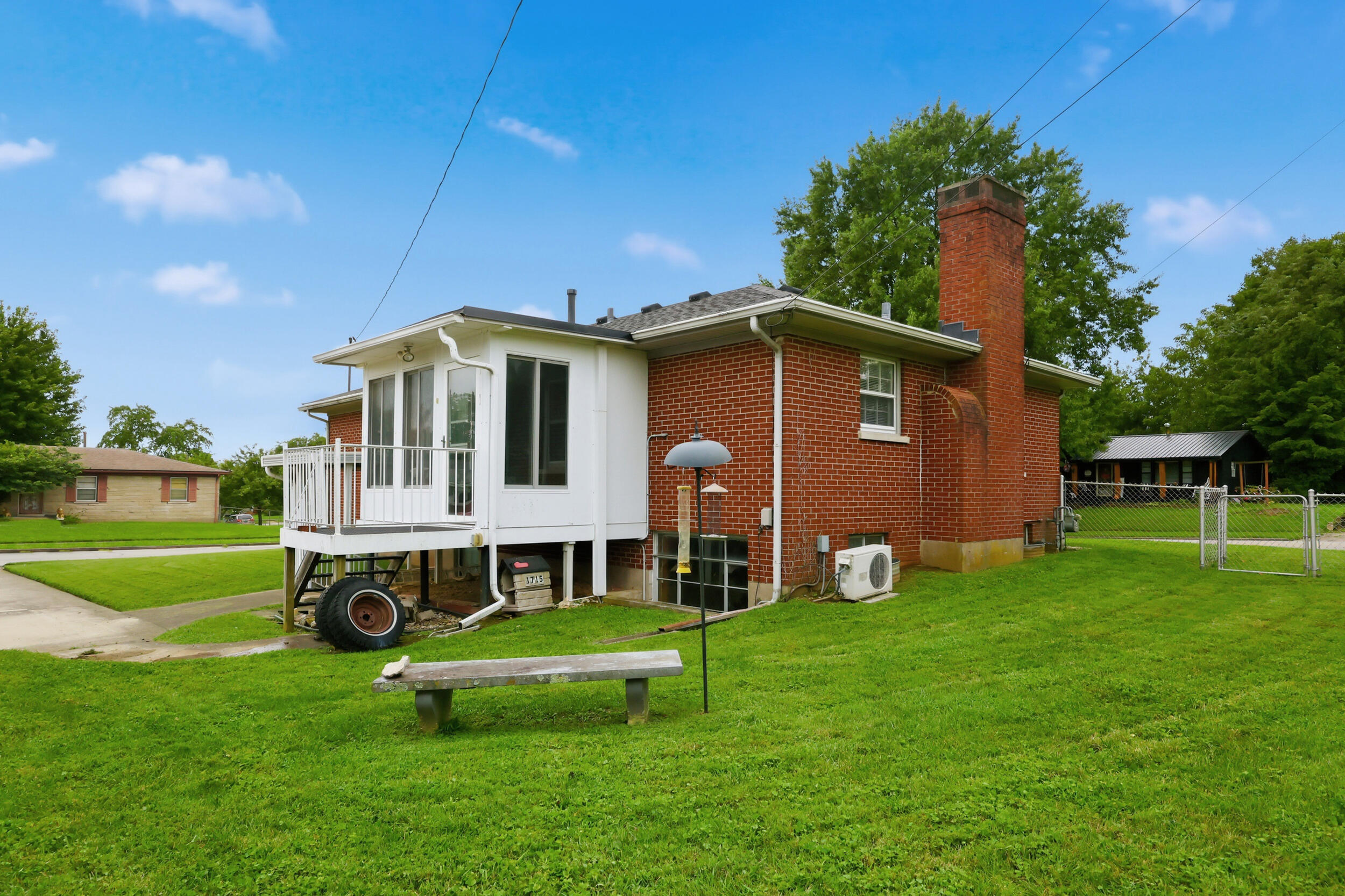 1715 Harrogate Road Lexington, KY 40505 - Photo 29 of 30 1715 Harrogate 029