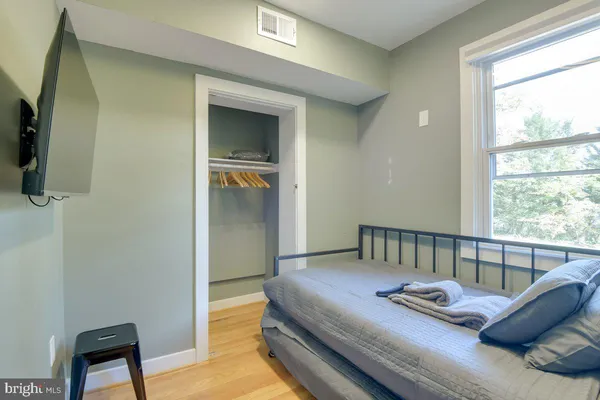 $1,200 | 3405 Laurel Avenue, Unit C, Cheverly, MD 20785