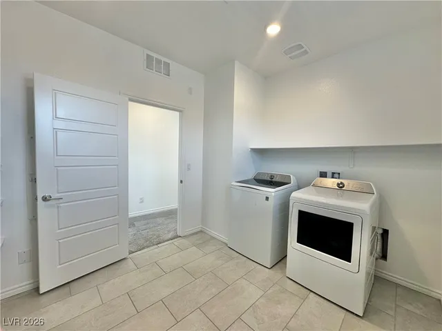 $4,250 | 1297 Ventura Cliffs Avenue, Henderson, NV 89012