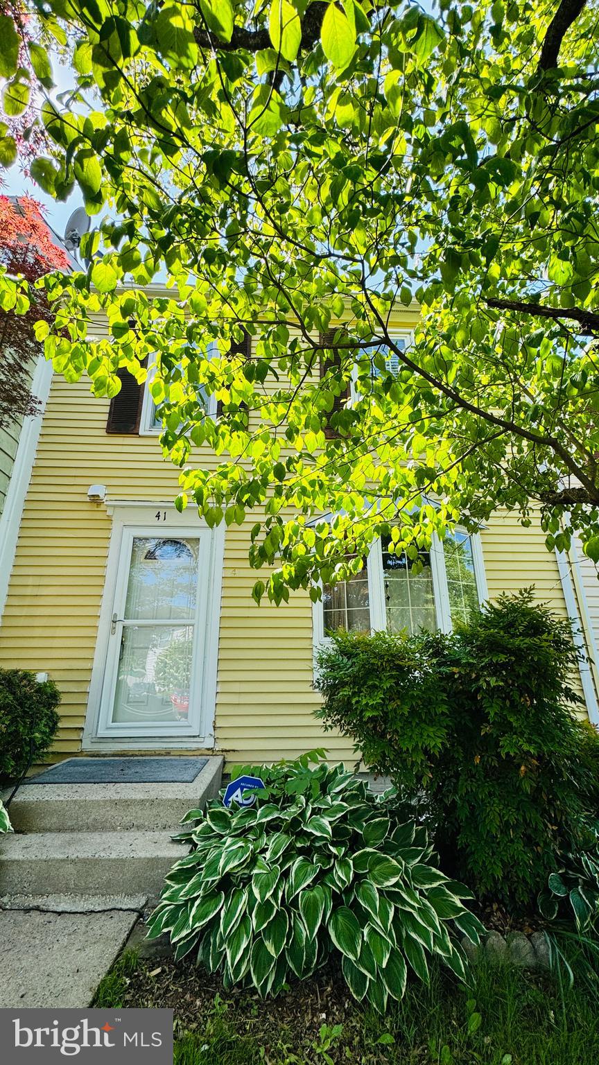 41 Shady Spring Place Gaithersburg, MD 20877 - Photo 7 of 39