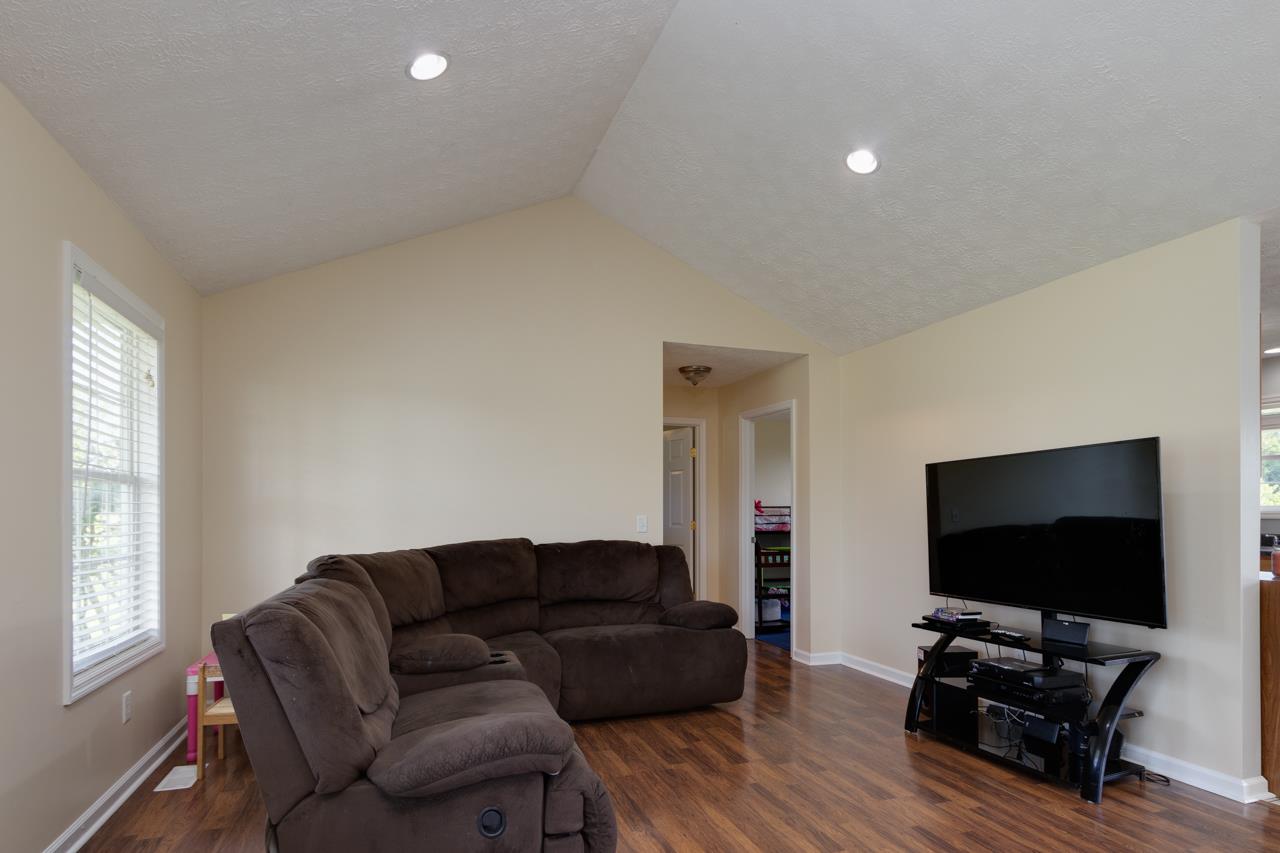88 Trent Road Lafayette, TN 37083 - Photo 7 of 28 Gallery Image 7