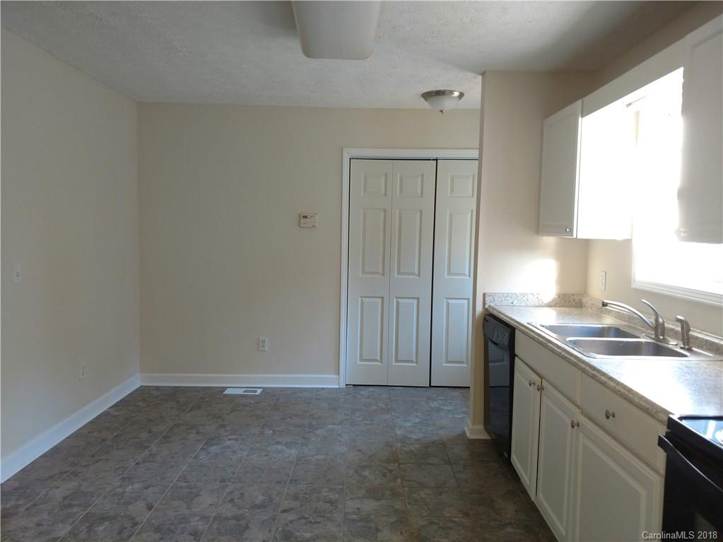 137 Forest Dellinger Road Bessemer City, NC 28016 - Photo 5 of 20 Gallery Image 5
