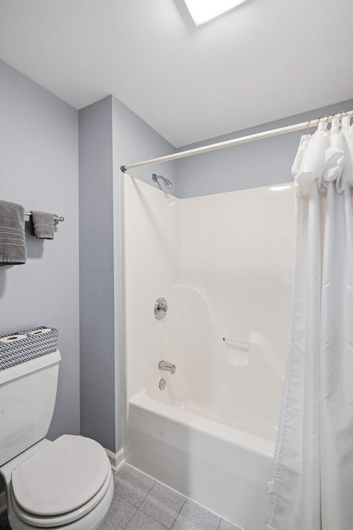 700 South Drive Burr Ridge, IL 60527 - Photo 21 of 28