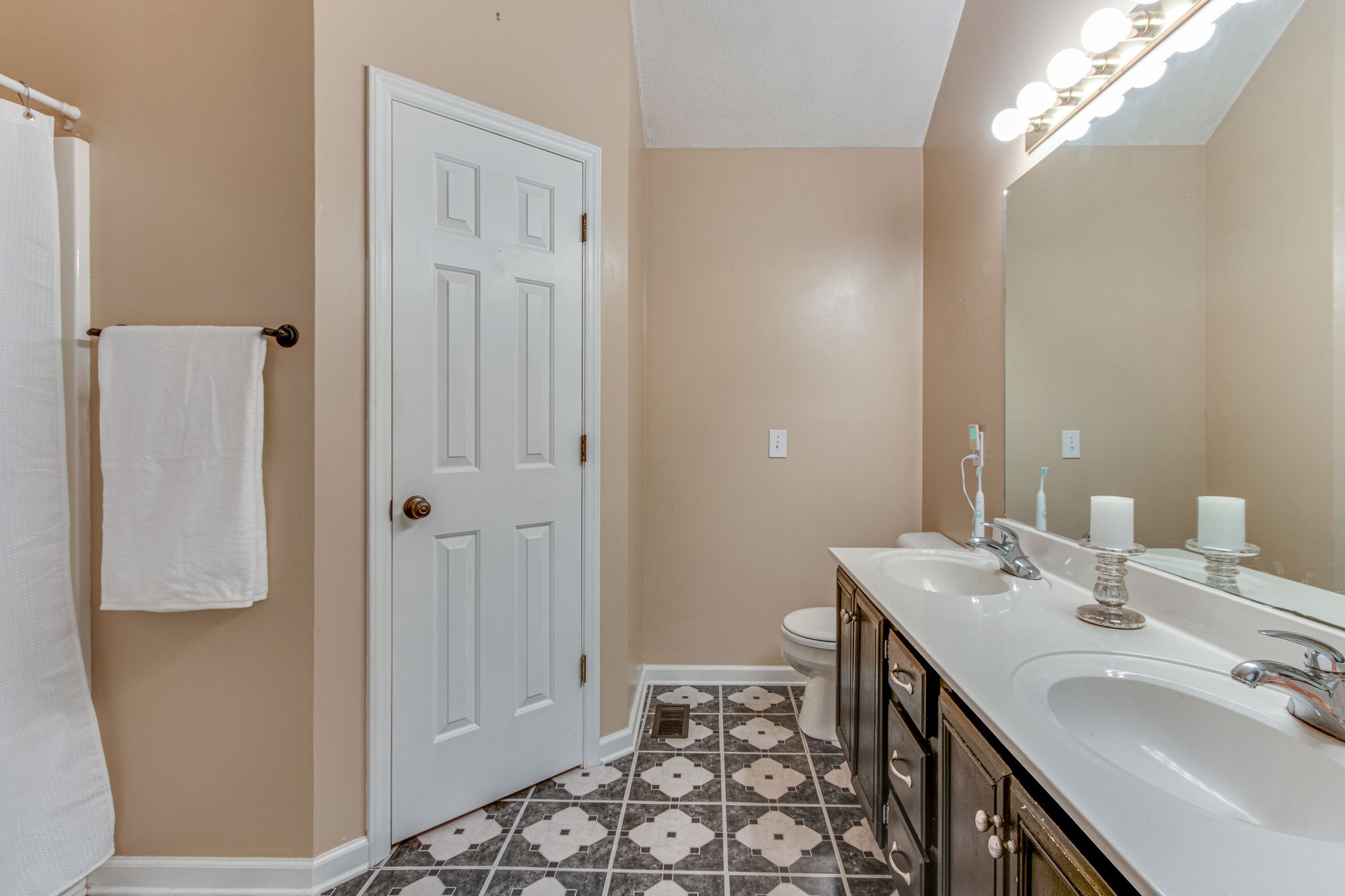 220 Shrewsbury Road Murfreesboro, TN 37129 - Photo 10 of 16 Gallery Image 10