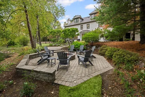 $2,349,000 | 625 Leland Court, Lake Forest, IL 60045