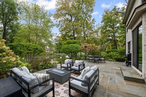 $2,349,000 | 625 Leland Court, Lake Forest, IL 60045