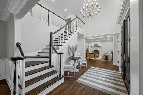 $2,349,000 | 625 Leland Court, Lake Forest, IL 60045