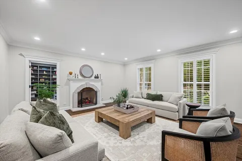 $2,349,000 | 625 Leland Court, Lake Forest, IL 60045