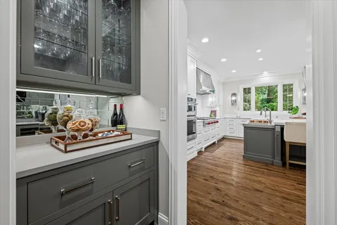 $2,349,000 | 625 Leland Court, Lake Forest, IL 60045