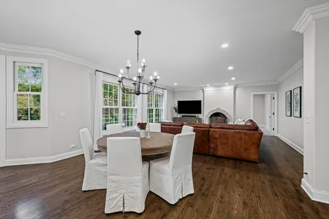 $2,349,000 | 625 Leland Court, Lake Forest, IL 60045