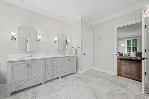 $2,349,000 | 625 Leland Court, Lake Forest, IL 60045