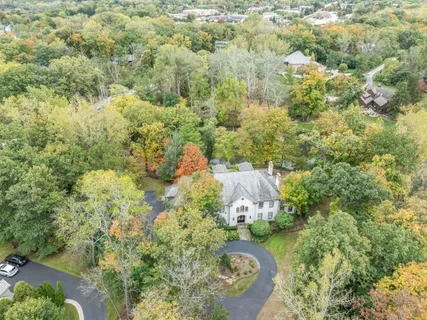 $2,349,000 | 625 Leland Court, Lake Forest, IL 60045