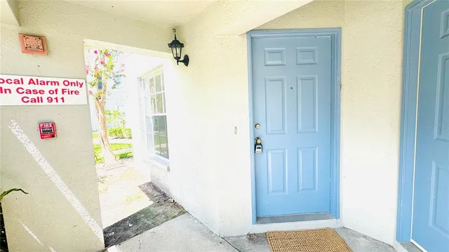 $1,250 | 7200 East Bank Drive, Tampa, FL 33617