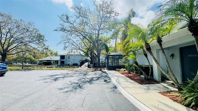 $1,250 | 7200 East Bank Drive, Tampa, FL 33617