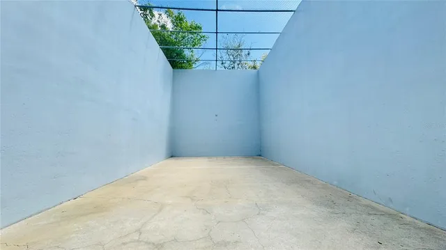 $1,250 | 7200 East Bank Drive, Tampa, FL 33617