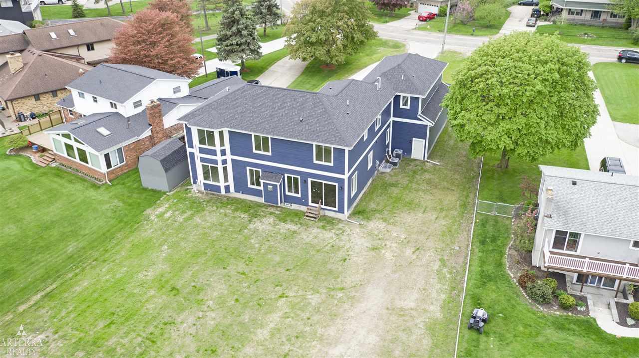32945 Sutton Road New Baltimore, MI 48047 - Photo 65 of 66 31381230-67.JPG