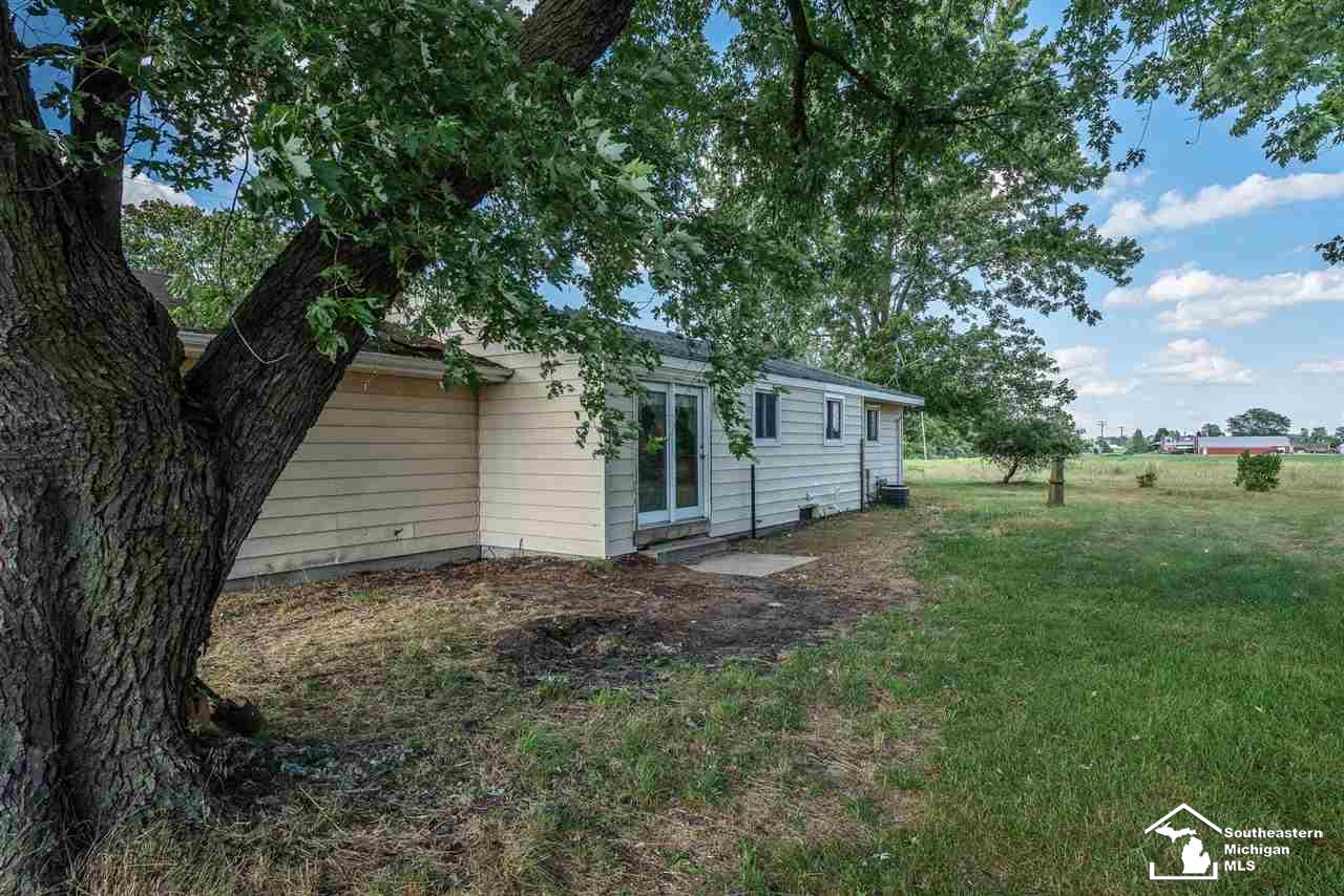 11215 Hoffman Road Maybee, MI 48159 - Photo 8 of 30