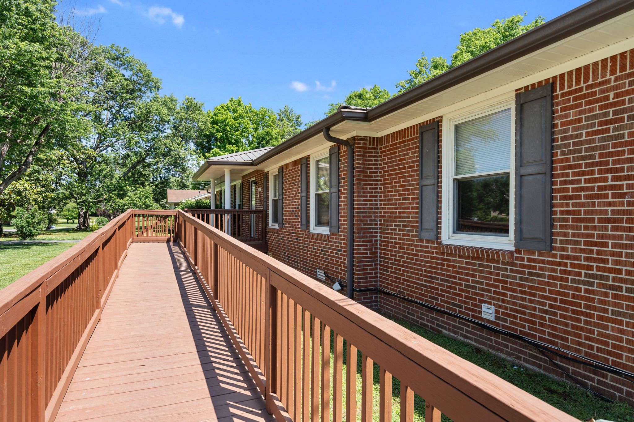 211 Stonewall Road Columbia, TN 38401 - Photo 3 of 37