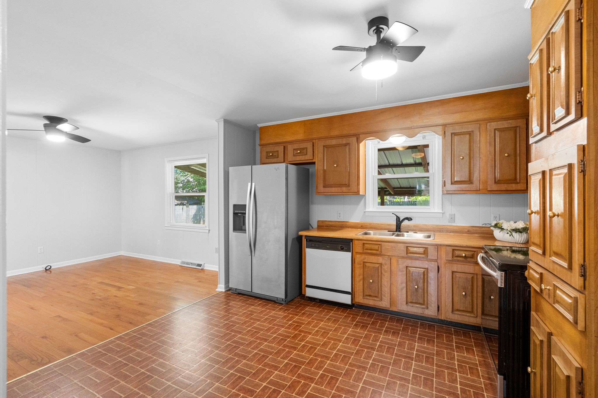 211 Stonewall Road Columbia, TN 38401 - Photo 9 of 37