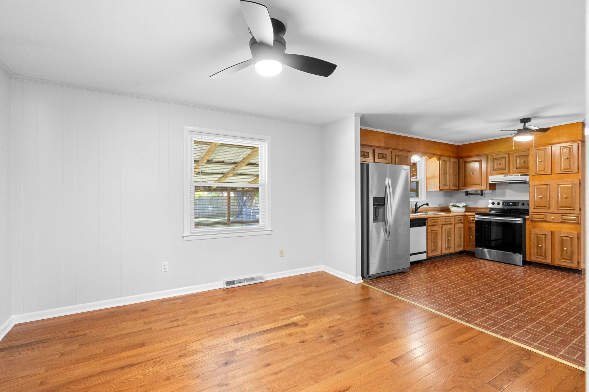 211 Stonewall Road Columbia, TN 38401 - Photo 10 of 37