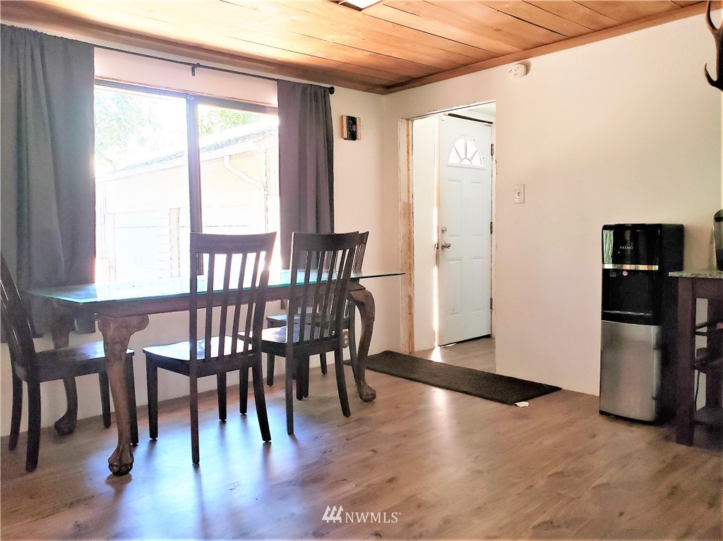 956 Coal Creek Road Longview, WA 98632 - Photo 12 of 16 Gallery Image 12