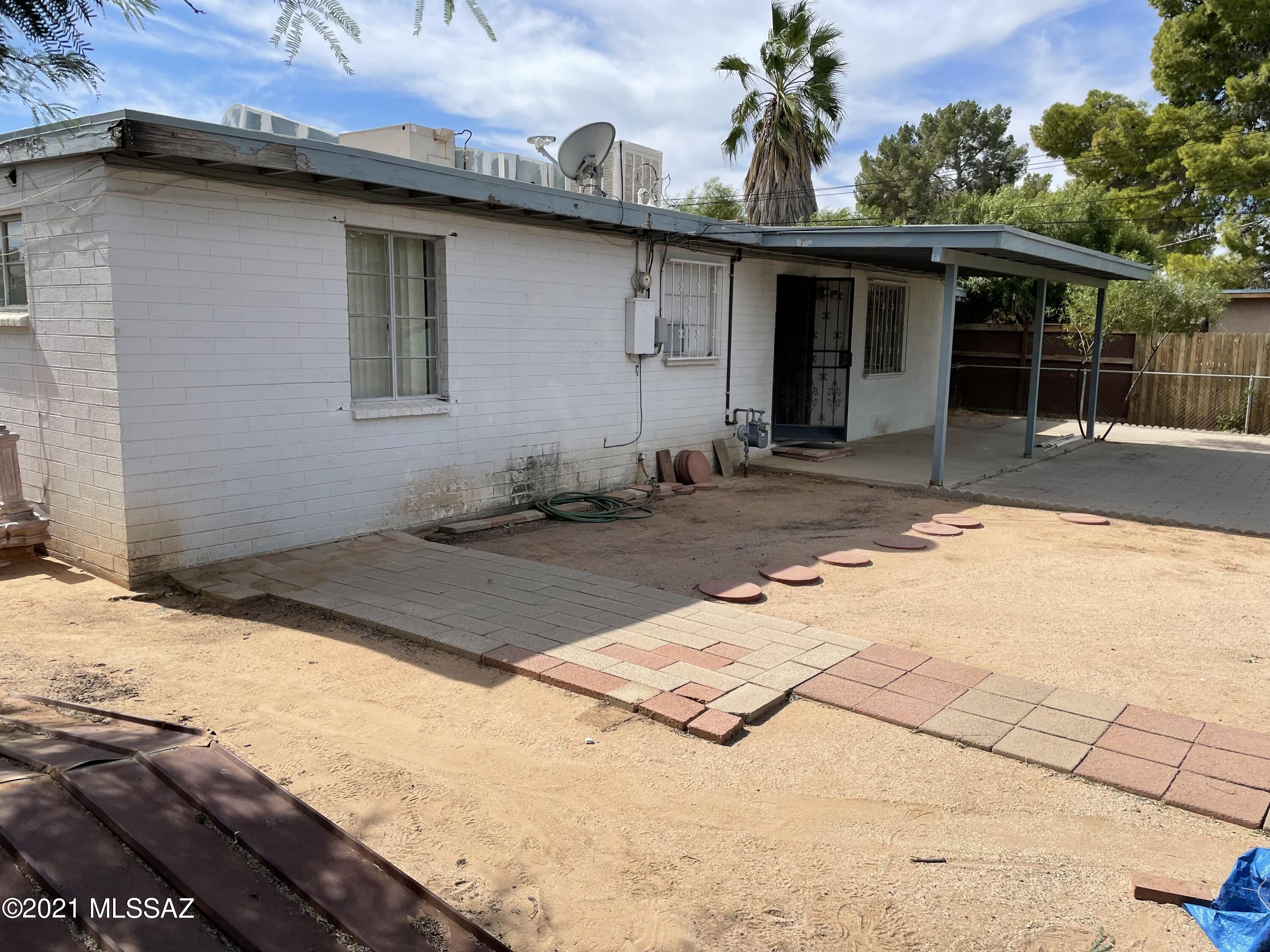 3715 East 25th Street Tucson, AZ 85713 - Photo 7 of 8