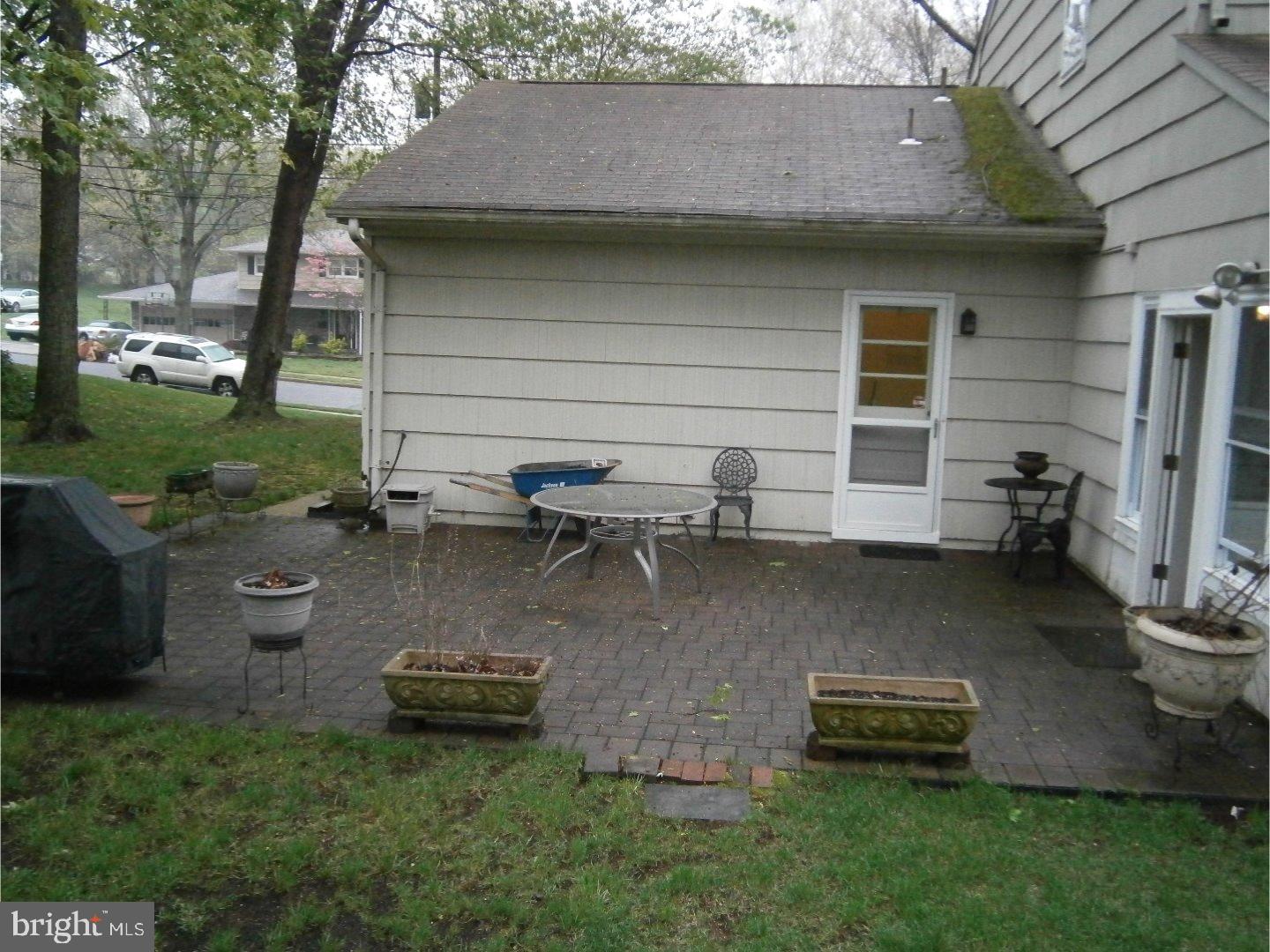 15 Overland Road East Brunswick, NJ 08816 - Photo 4 of 19 Gallery Image 4