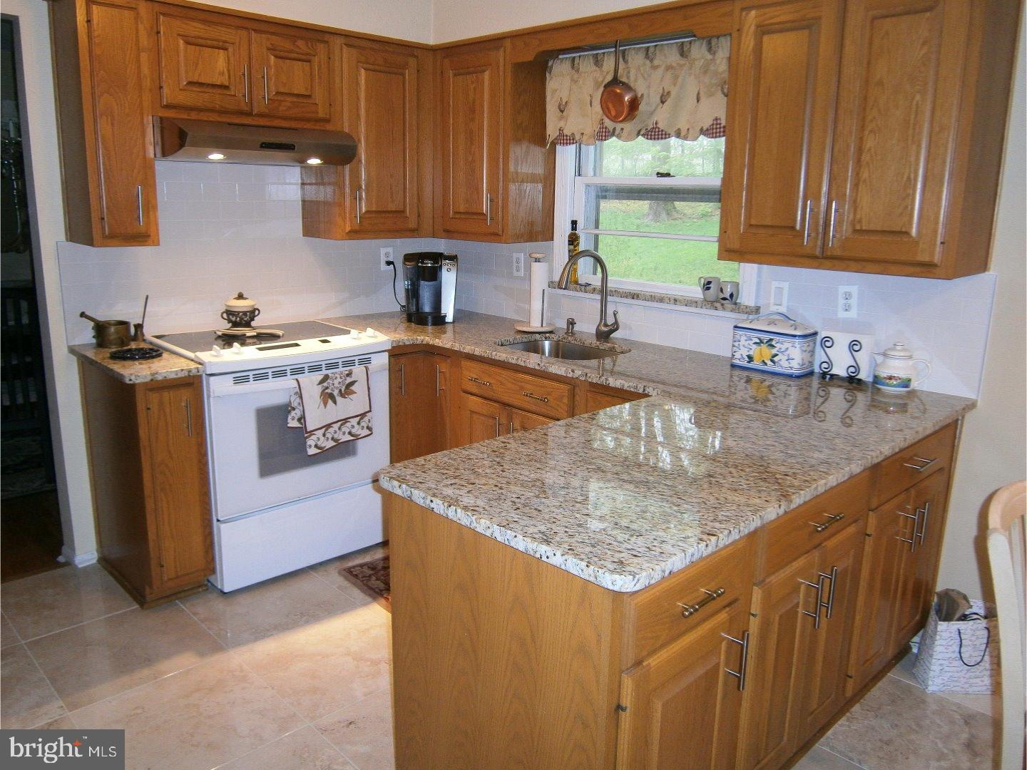 15 Overland Road East Brunswick, NJ 08816 - Photo 6 of 19 Gallery Image 6