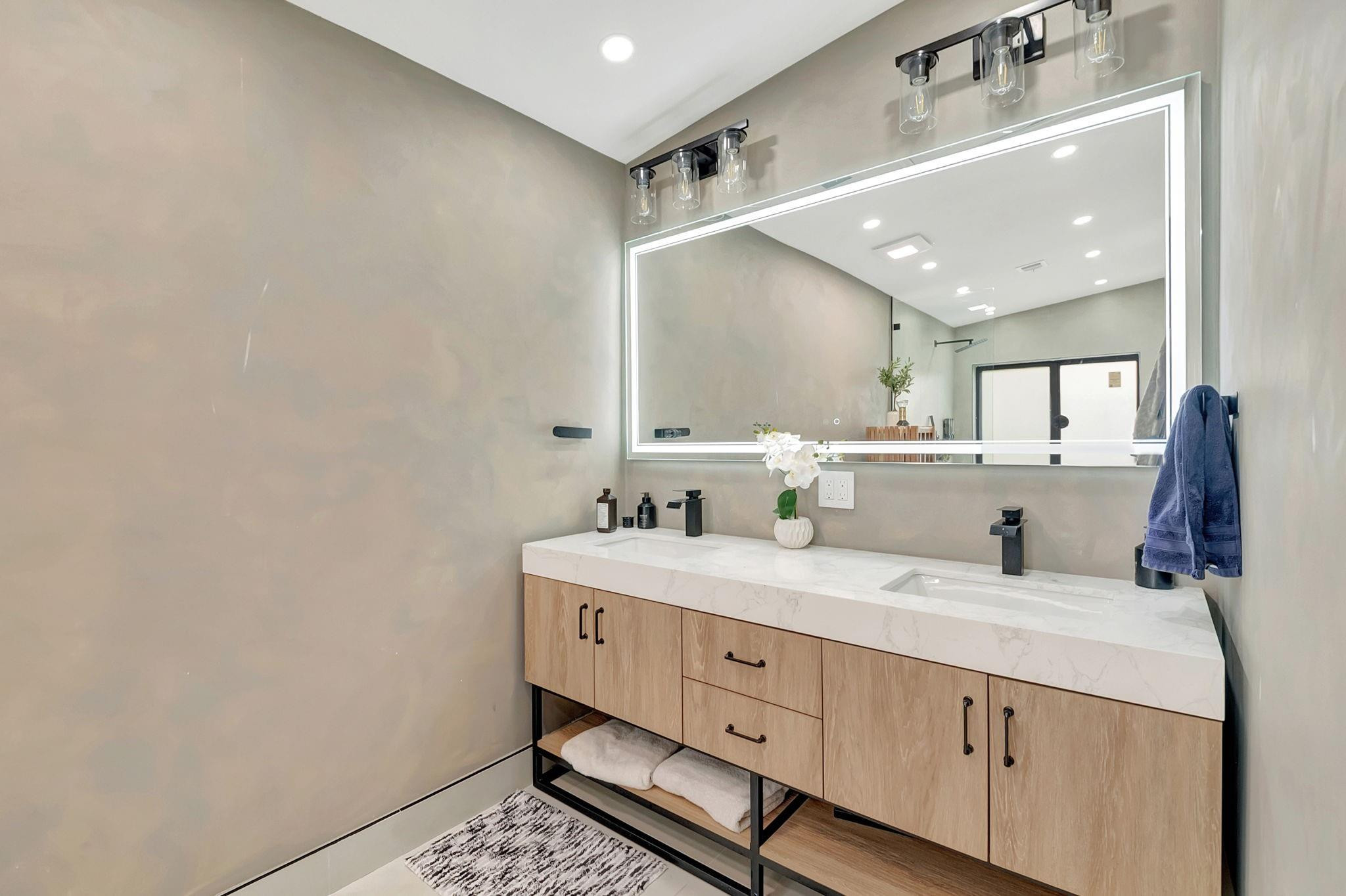 19599 Sea Pines Way Boca Raton, FL 33498 - Photo 10 of 49 Master Bath