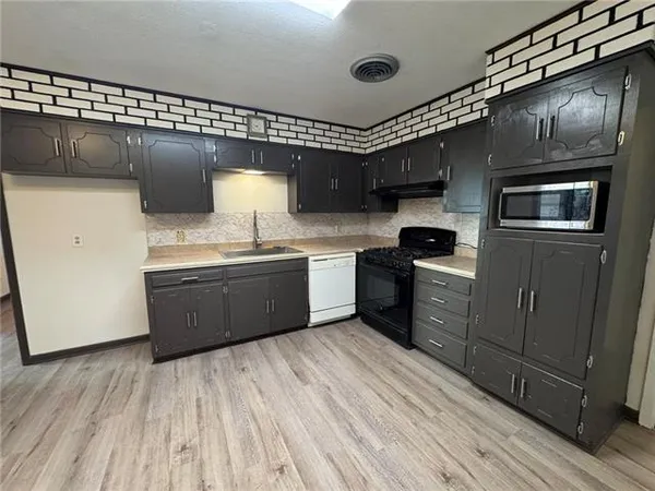 $180,000 | 461 Clayton Drive, Norco, LA 70079