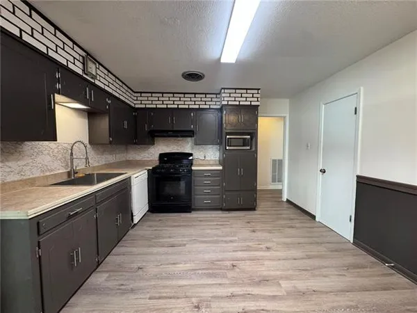 $180,000 | 461 Clayton Drive, Norco, LA 70079
