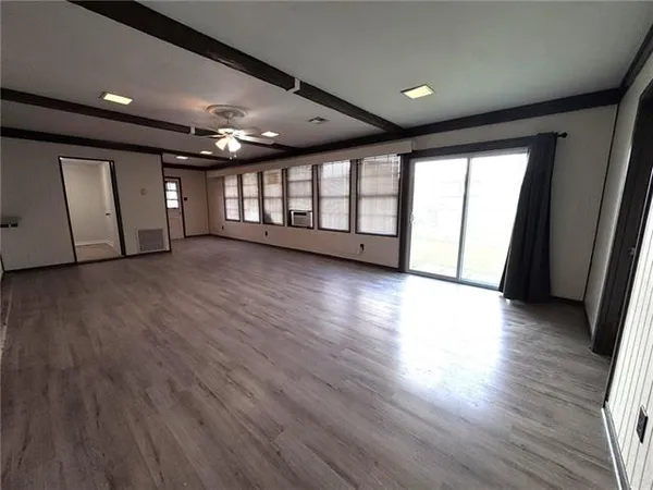 $180,000 | 461 Clayton Drive, Norco, LA 70079