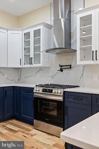 a kitchen with granite countertop lots of counter top space