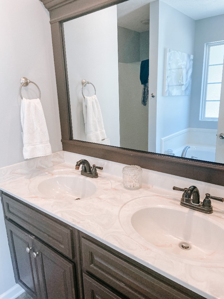 827 Oslo Road Mount Juliet, TN 37122 - Photo 13 of 25 a bathroom with a sink and a mirror