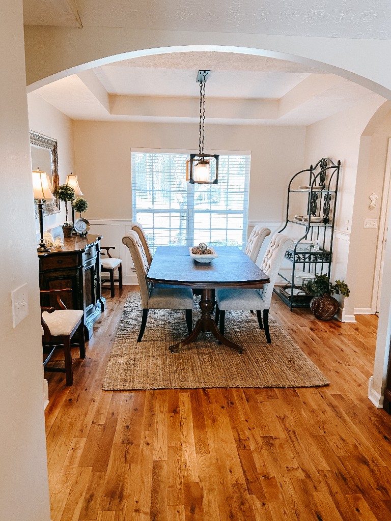 827 Oslo Road Mount Juliet, TN 37122 - Photo 5 of 25 a workspace with wooden floor