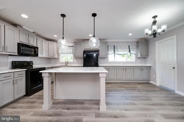 $2,000 | 875 Mohrsville Road, Shoemakersville, PA 19555