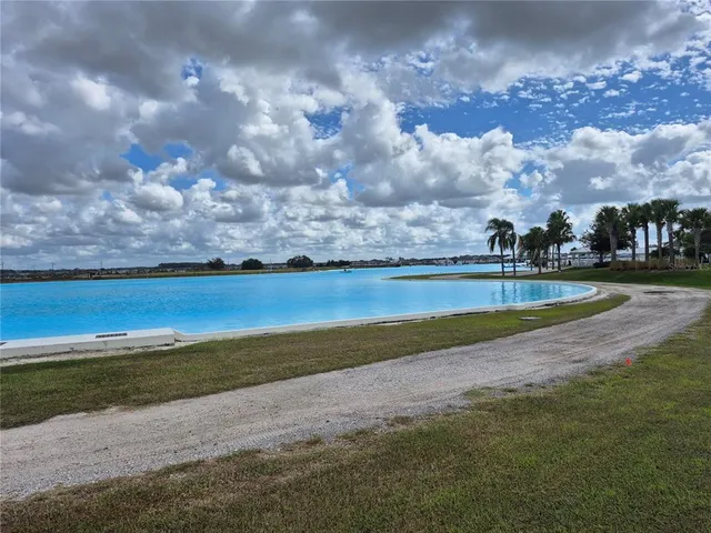 $2,195 | 32140 Powderpuff Mimosa Drive, San Antonio, FL 33576