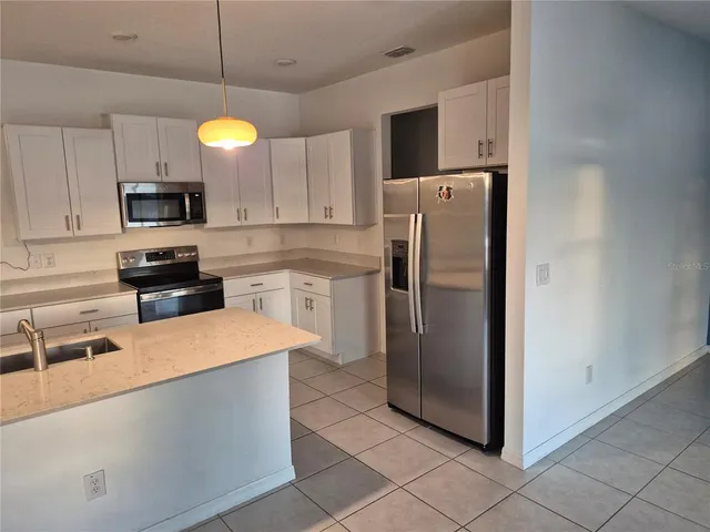 $2,195 | 32140 Powderpuff Mimosa Drive, San Antonio, FL 33576