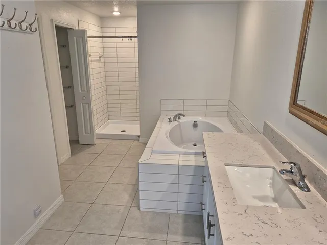 $2,195 | 32140 Powderpuff Mimosa Drive, San Antonio, FL 33576