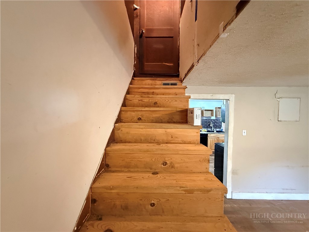 2621 Helton Creek Road, Unit 2 Lansing, NC 28643 - Photo 11 of 18